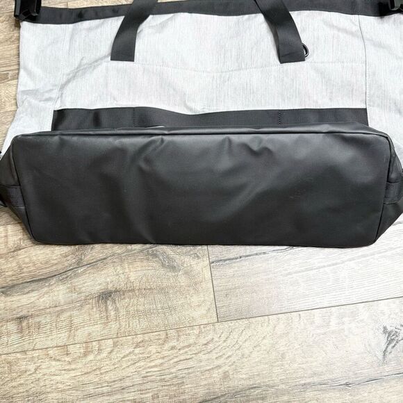 Bagsmart Light Gray Canvas Weekender Tote Bag - NWOT Comes with extras - Picture 8 of 11